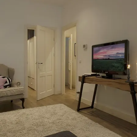 Hobbemakade Appartement *